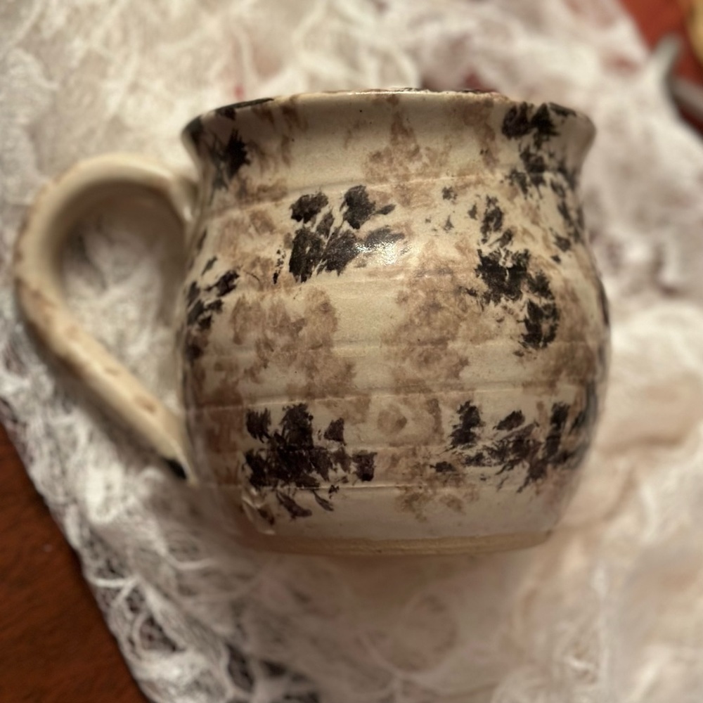 Stoneware Spotted/Speckled Earth Tone Hand Thrown Pottery Mug With Maker Mark - Picture 3 of 12